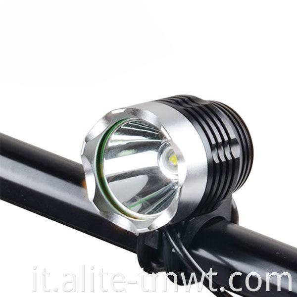Luce per biciclette ricaricabile 8400MAH XML T6 LAMPA LED LED BICYLE LAMPO